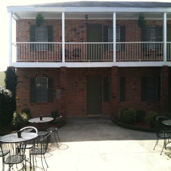 1300 Exterior Courtyard4.jpg